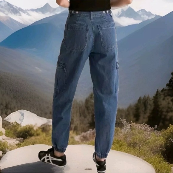 Madewell Cargo Jogger Jeans - Picture 13 of 13